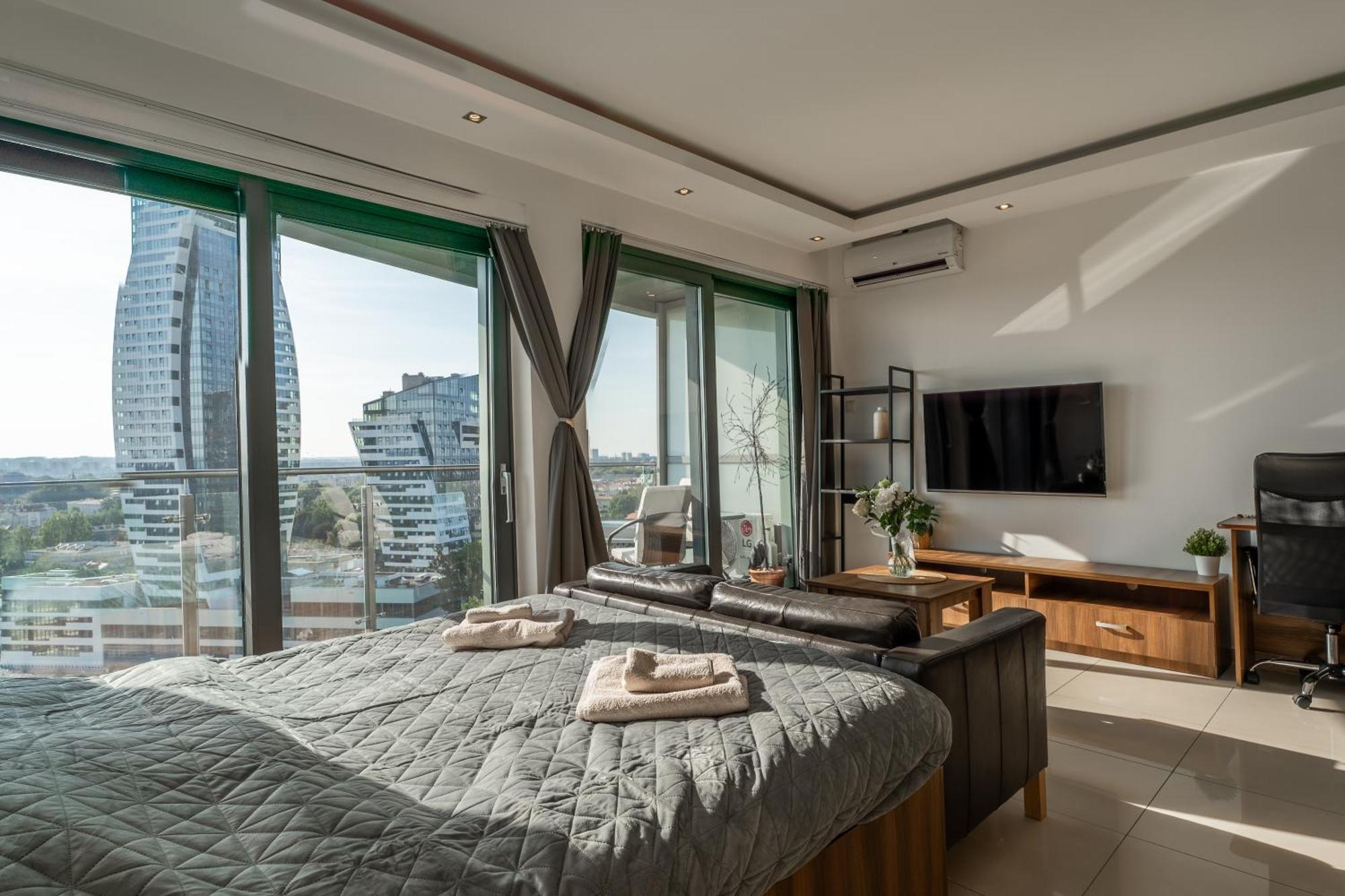 Capital Towers Premium Sunset 15th Floor & Darmowy Parking Podziemny Apartment